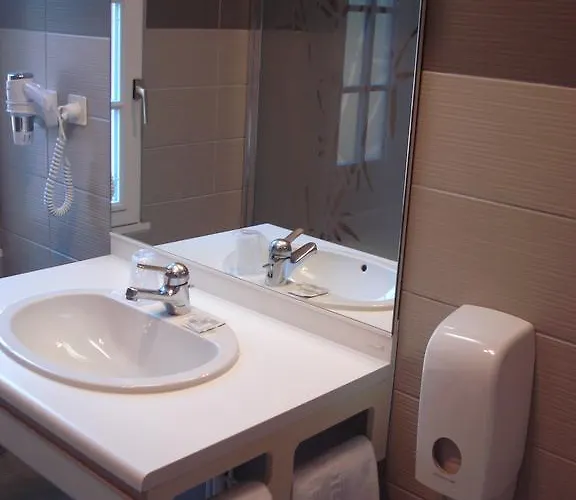 La Belle Etoile Hotel