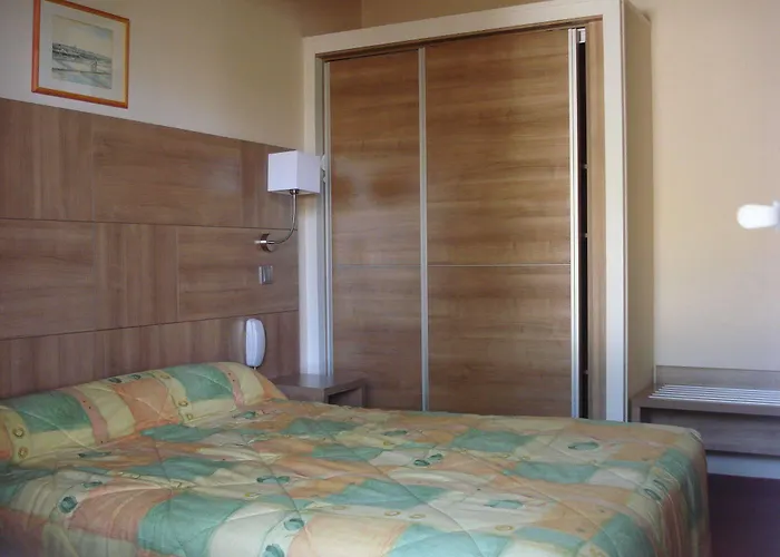 La Belle Etoile Hotel