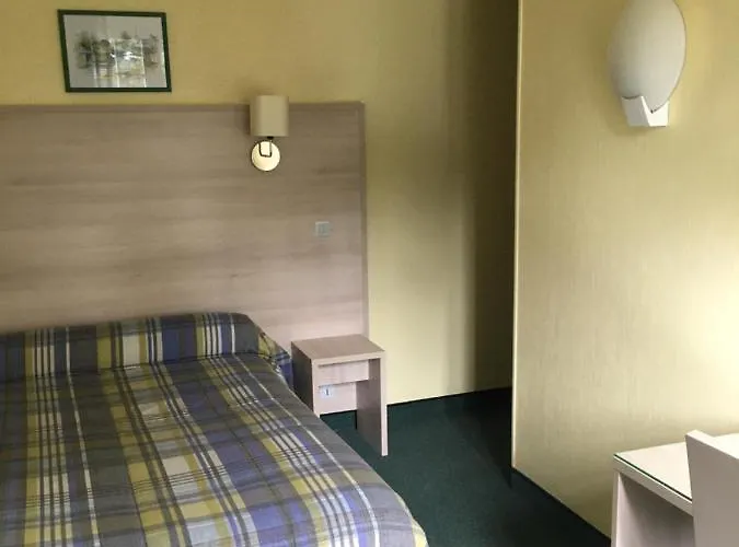 La Belle Etoile Hotel 2*